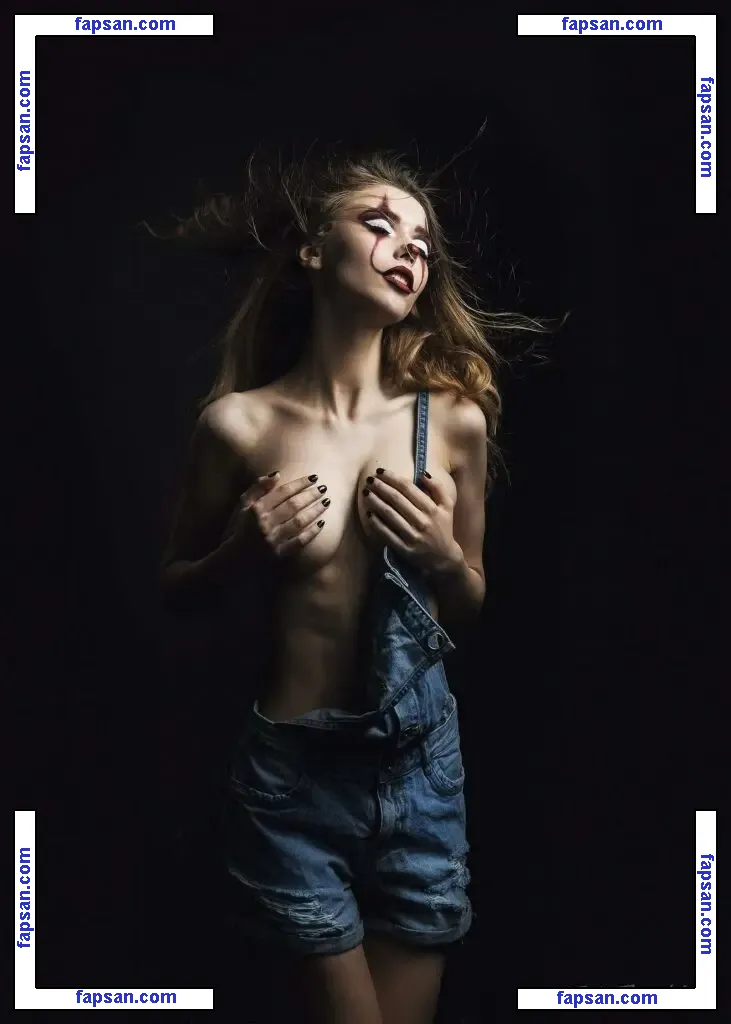 Mila Azul nude photo #2611 from OnlyFans