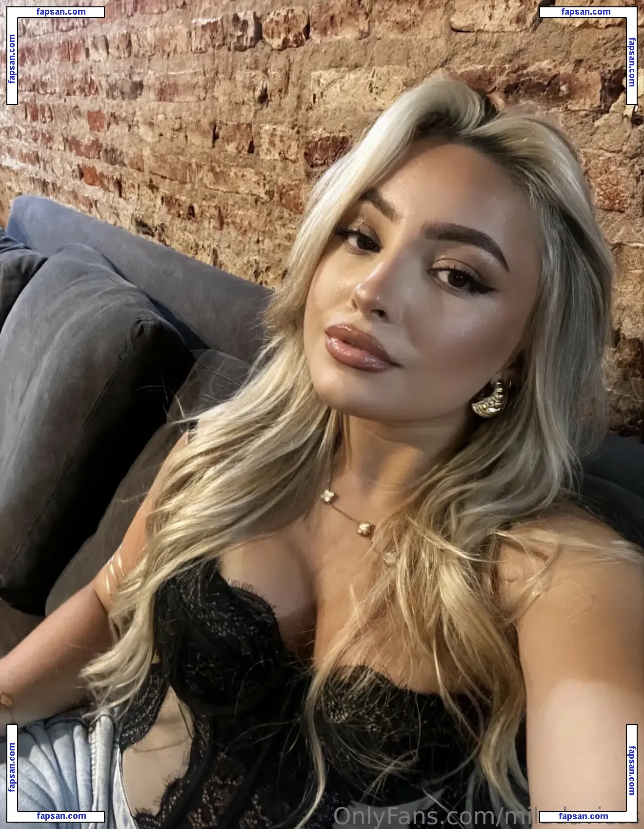 Miladaviess голая фото #0004 с Онлифанс