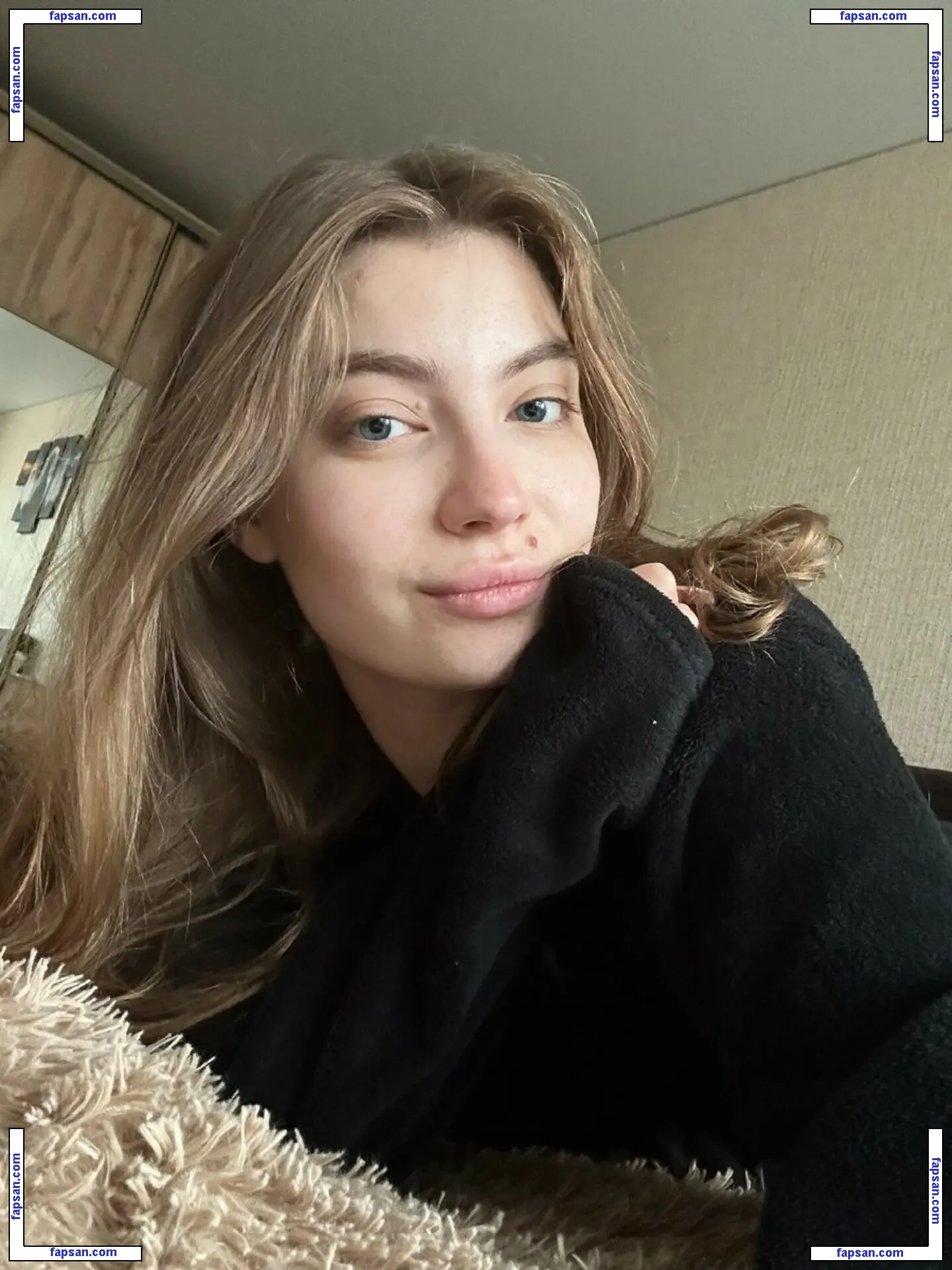 Milajen nude photo #0001 from OnlyFans