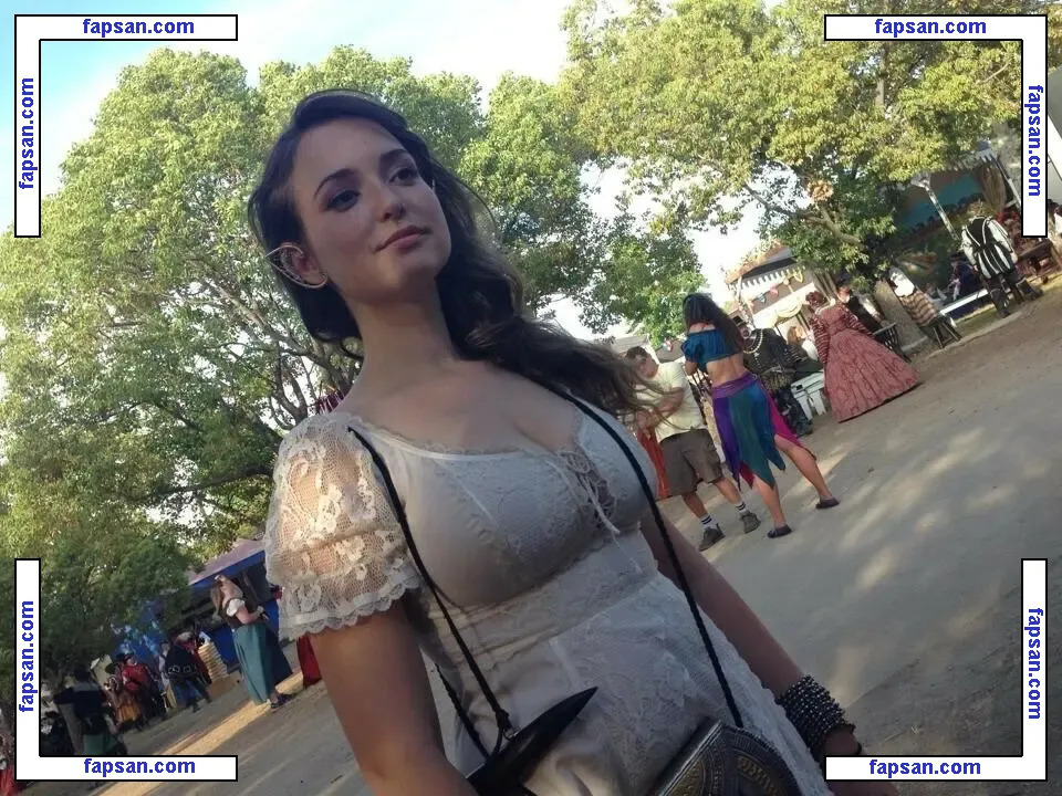 Milana Vayntrub nude photo #0513 from OnlyFans