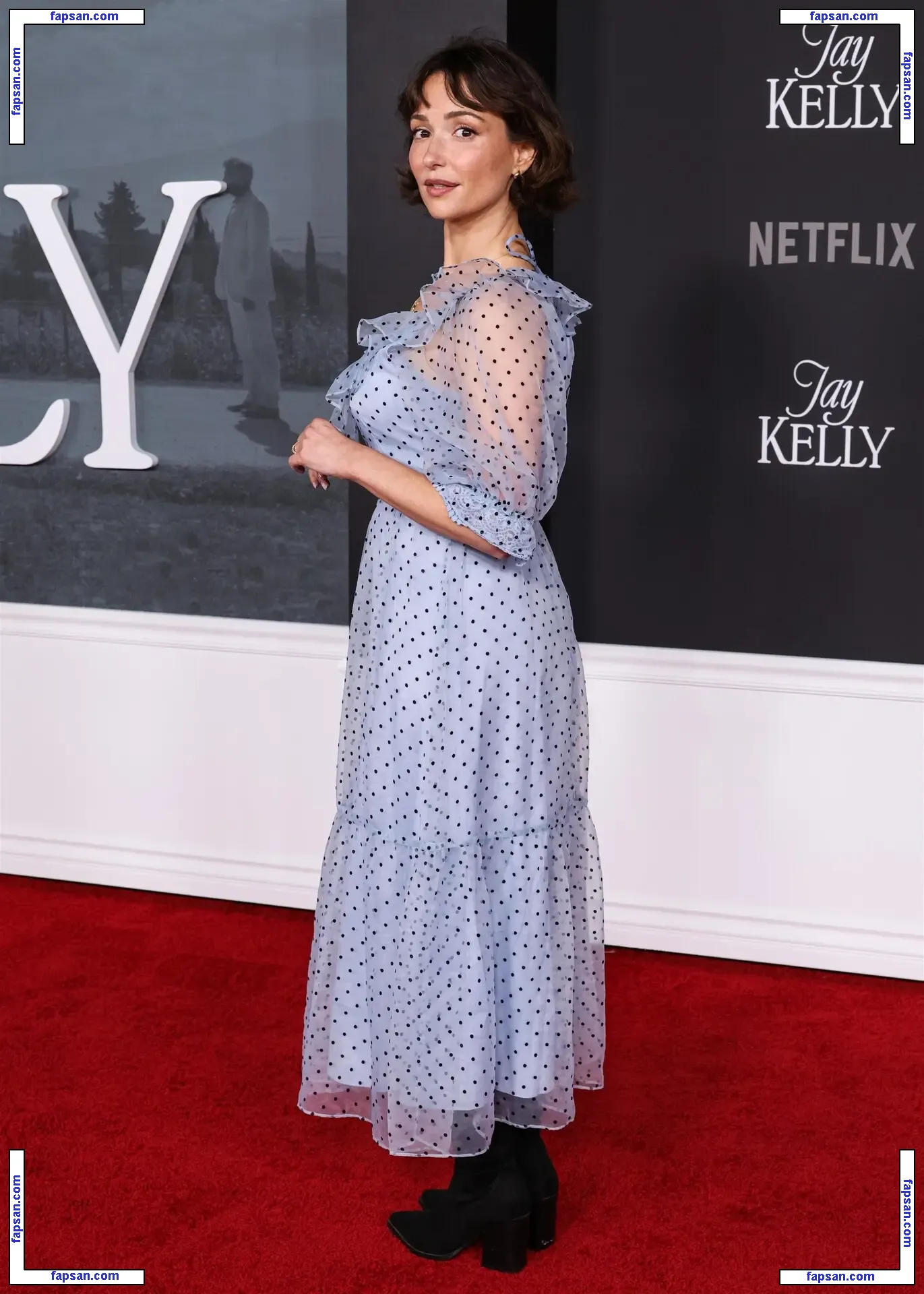 Milana Vayntrub nude photo #0547 from OnlyFans