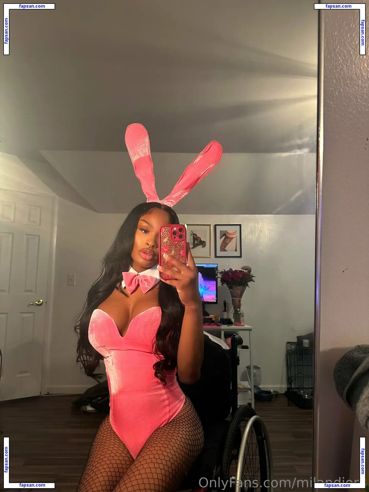 milandior3 nude photo #0066 from OnlyFans