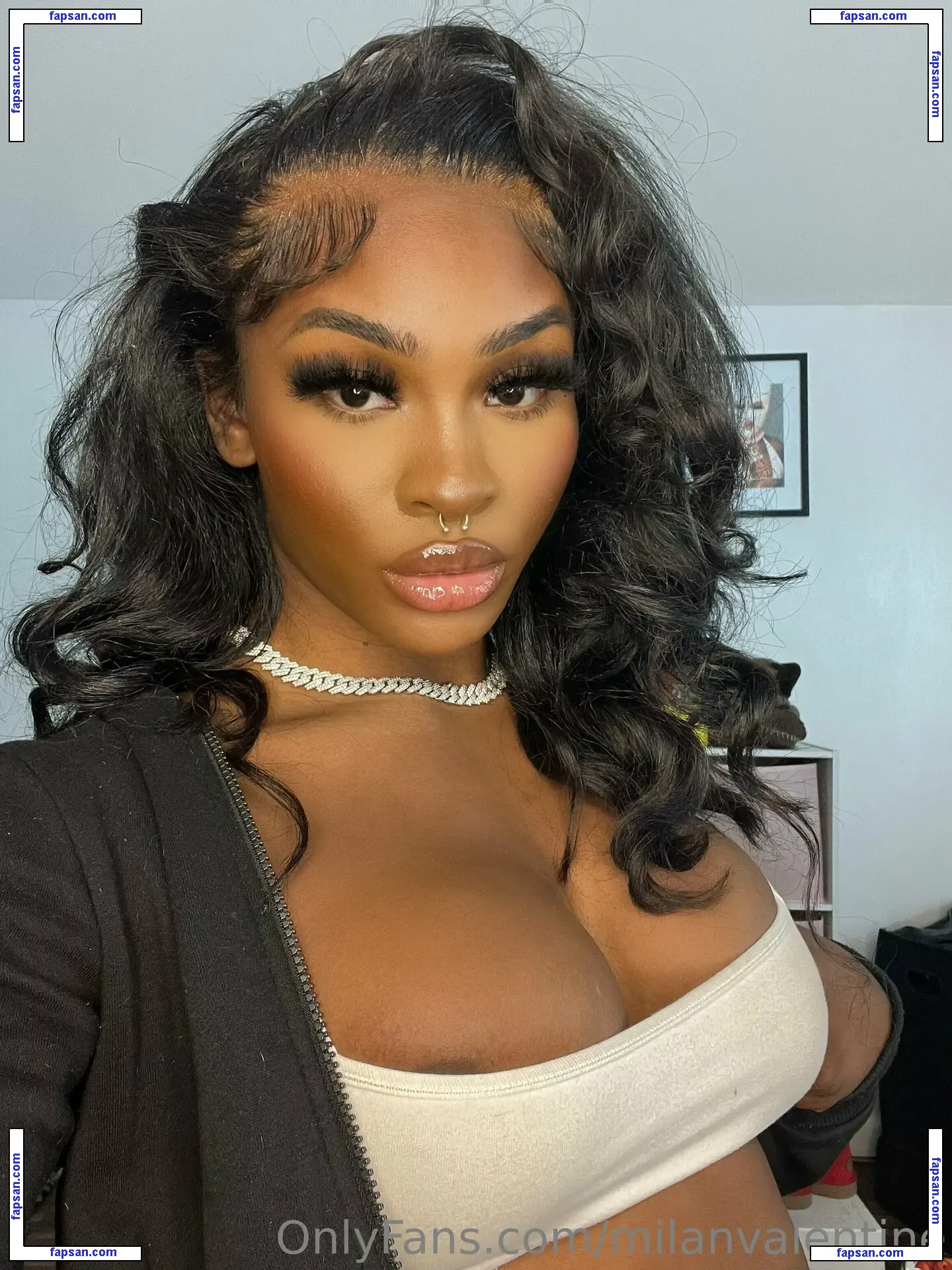 milanvalentine nude photo #0147 from OnlyFans