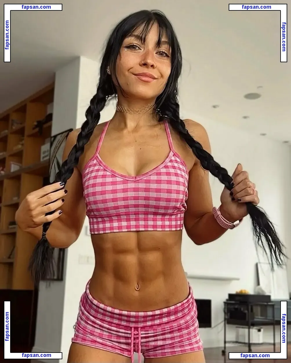 Milene Lingiardi nude photo #0008 from OnlyFans