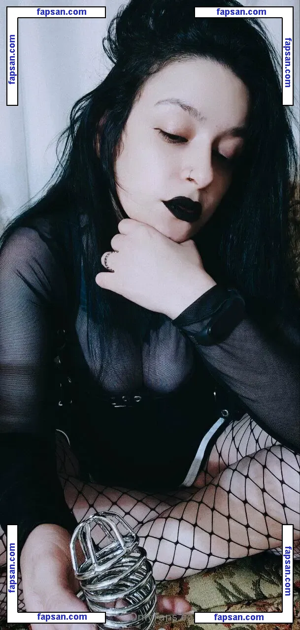 milenniavampyr nude photo #0003 from OnlyFans