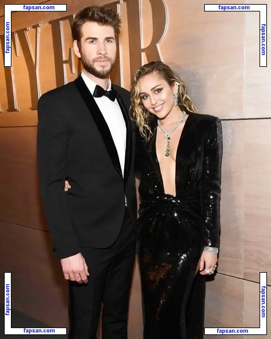 Miley Cyrus nude photo #0154 from OnlyFans
