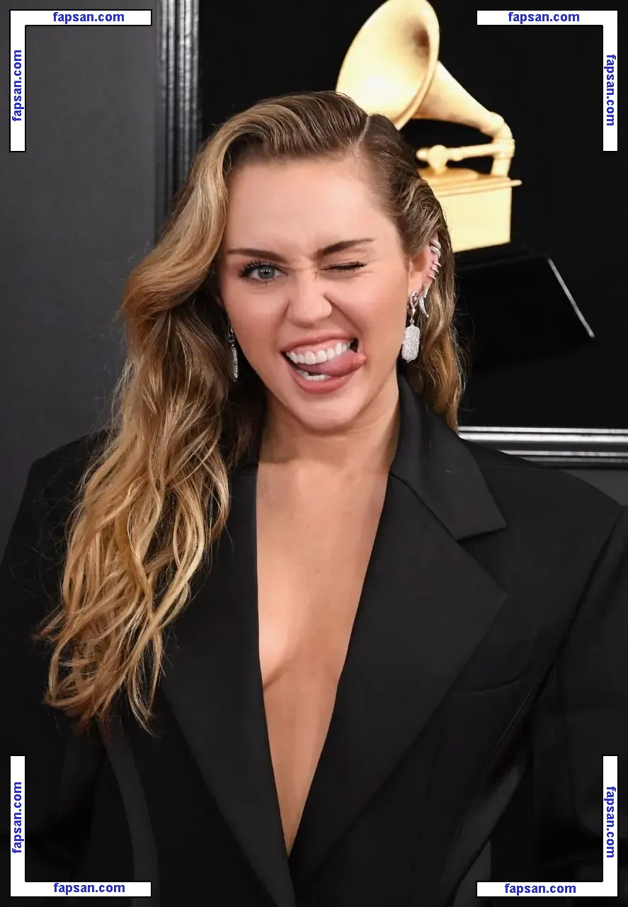 Miley Cyrus nude photo #0176 from OnlyFans