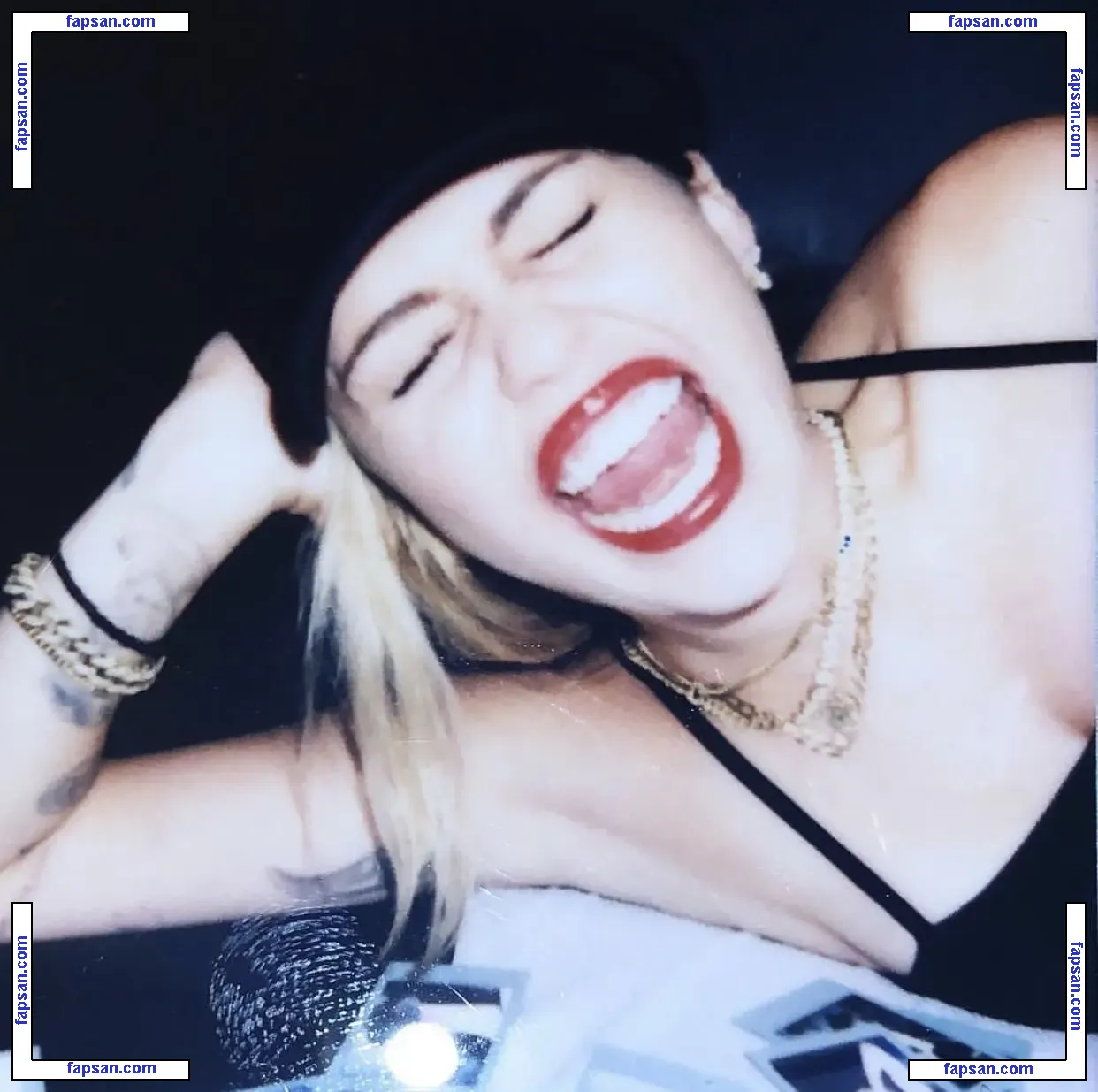Miley Cyrus nude photo #0234 from OnlyFans