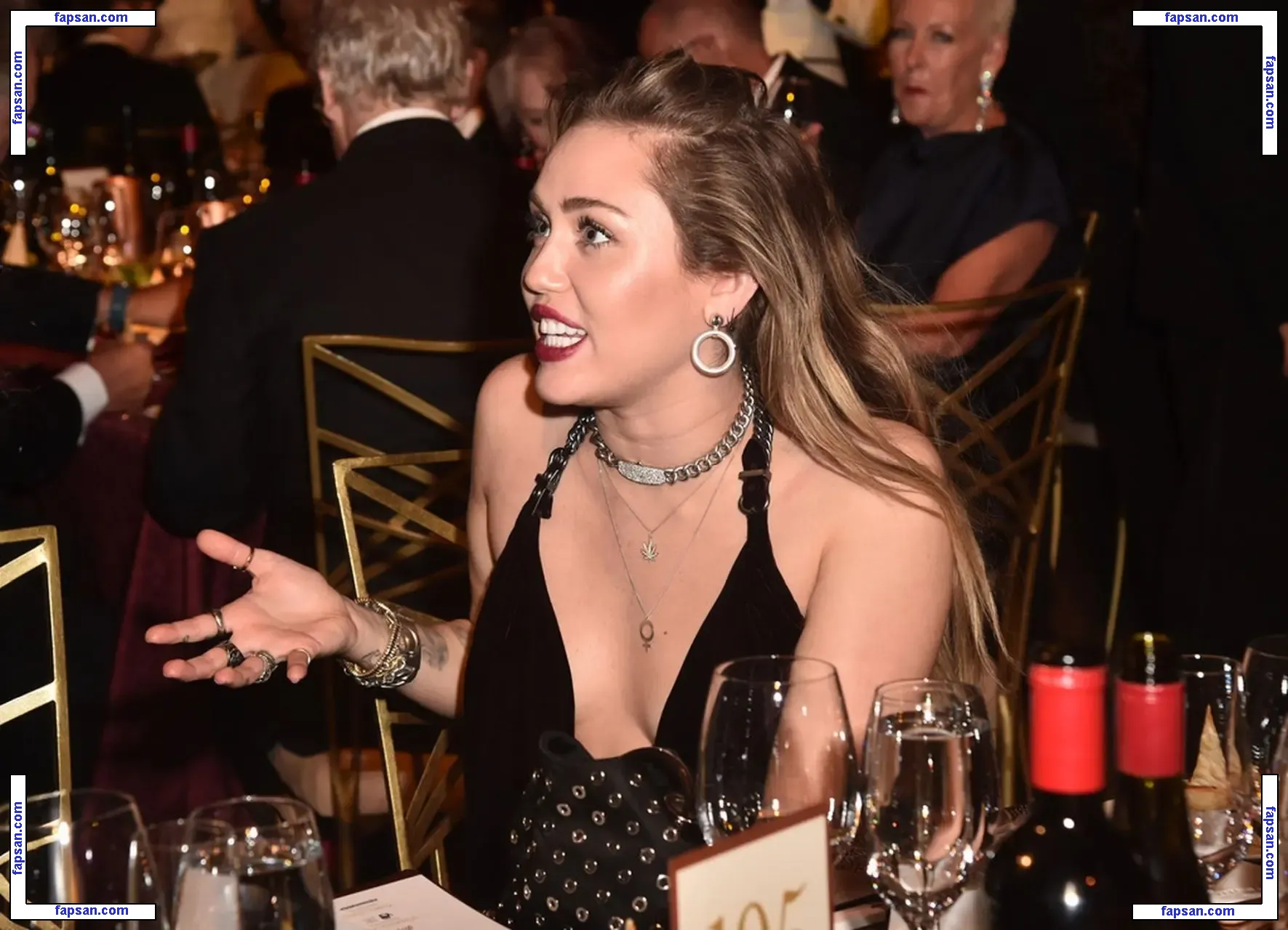 Miley Cyrus nude photo #0247 from OnlyFans