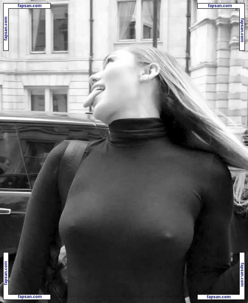 Miley Cyrus nude photo #0339 from OnlyFans