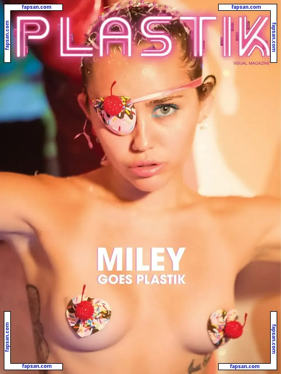 Miley Cyrus nude photo #0389 from OnlyFans
