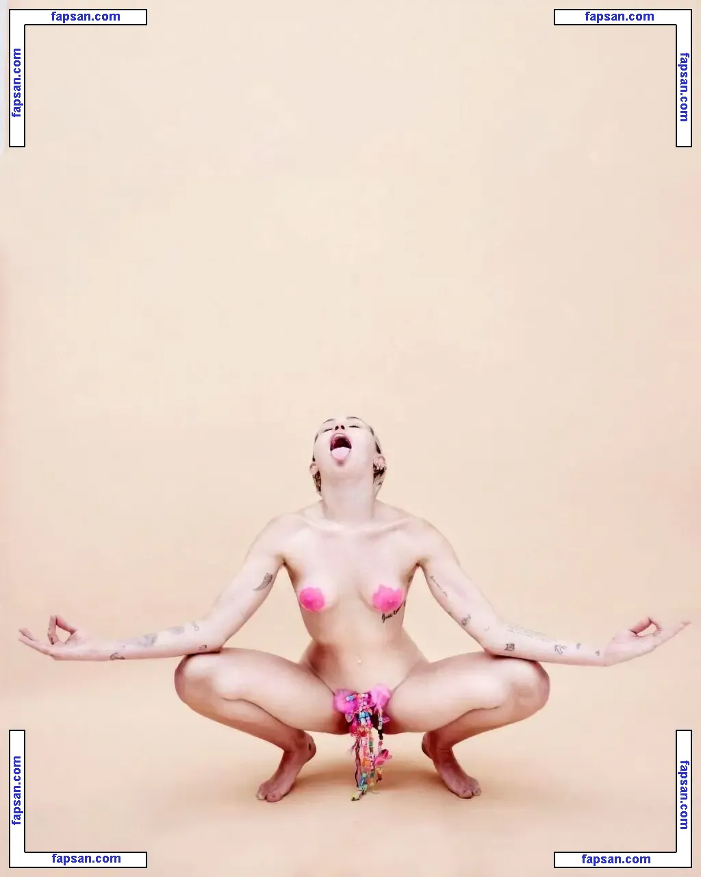 Miley Cyrus nude photo #0411 from OnlyFans