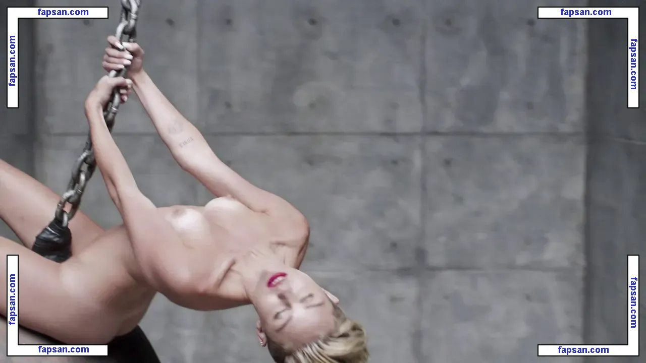 Miley Cyrus nude photo #0530 from OnlyFans