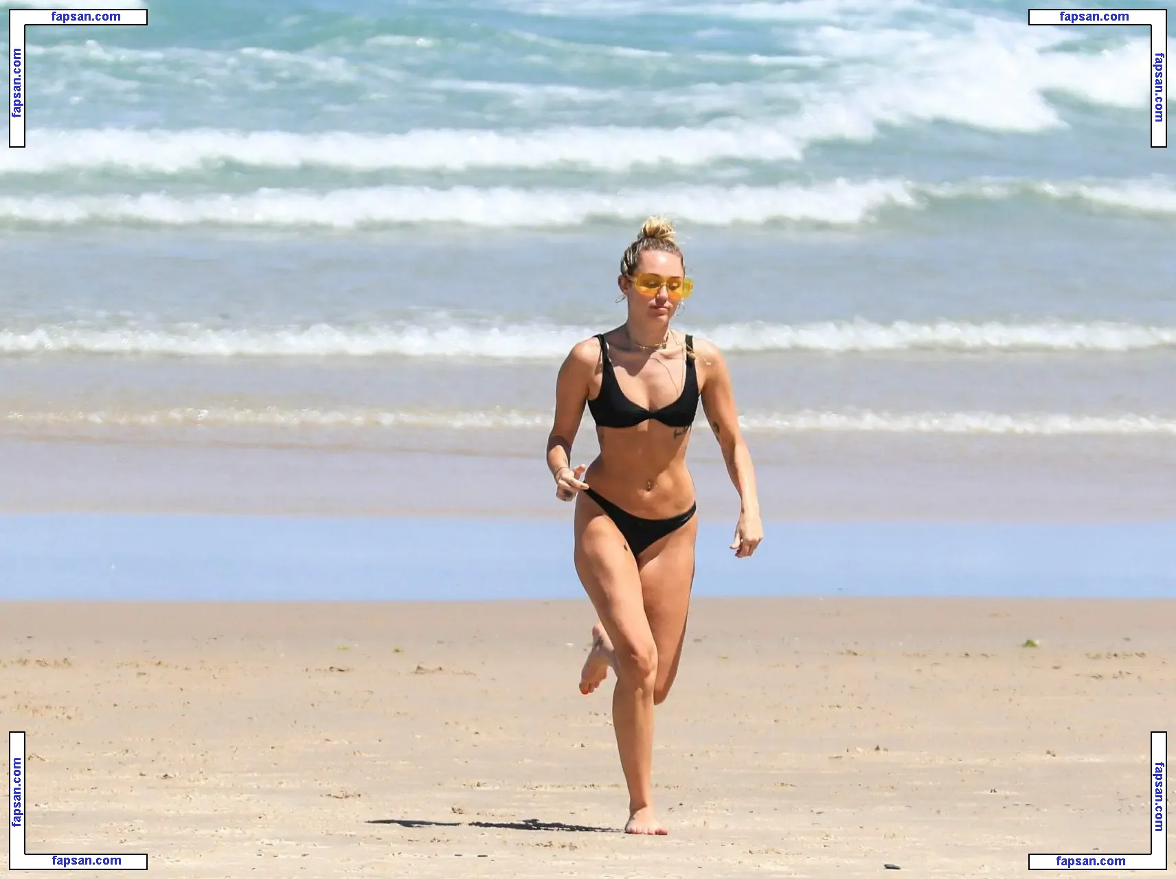 Miley Cyrus nude photo #0692 from OnlyFans