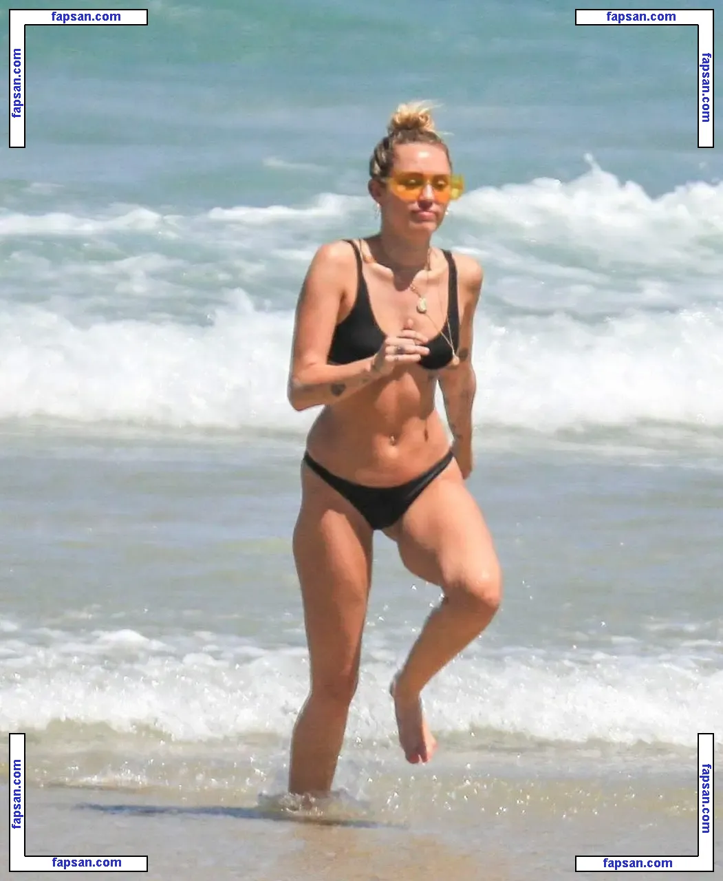 Miley Cyrus nude photo #0699 from OnlyFans