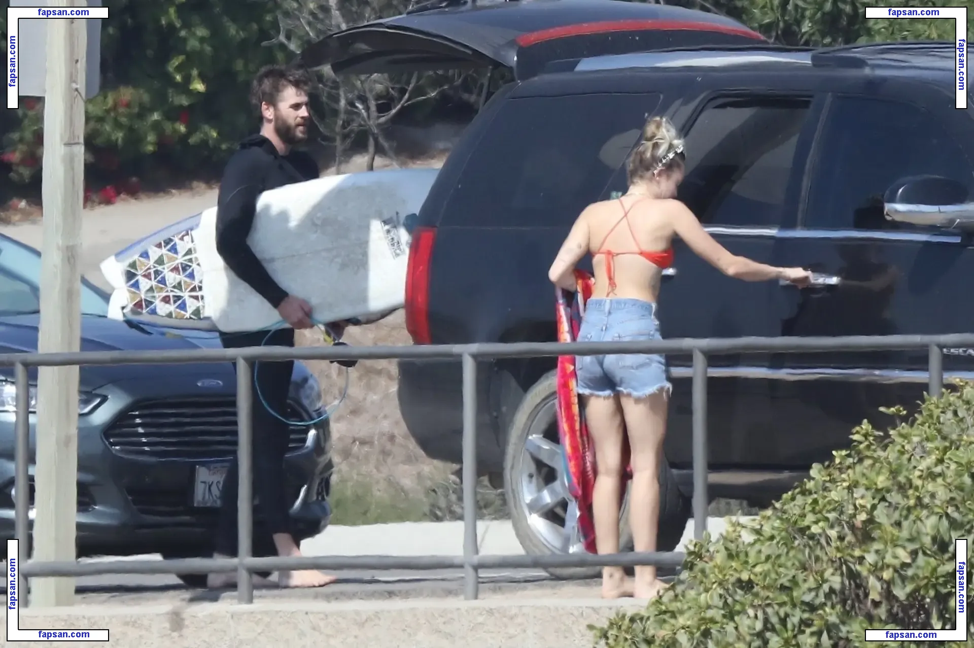 Miley Cyrus nude photo #0777 from OnlyFans
