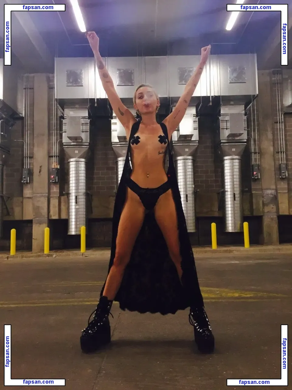 Miley Cyrus nude photo #1054 from OnlyFans