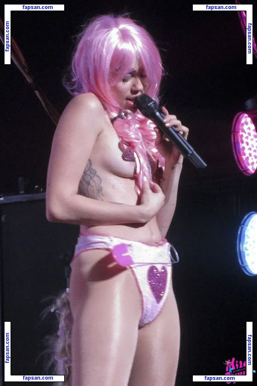 Miley Cyrus nude photo #1189 from OnlyFans