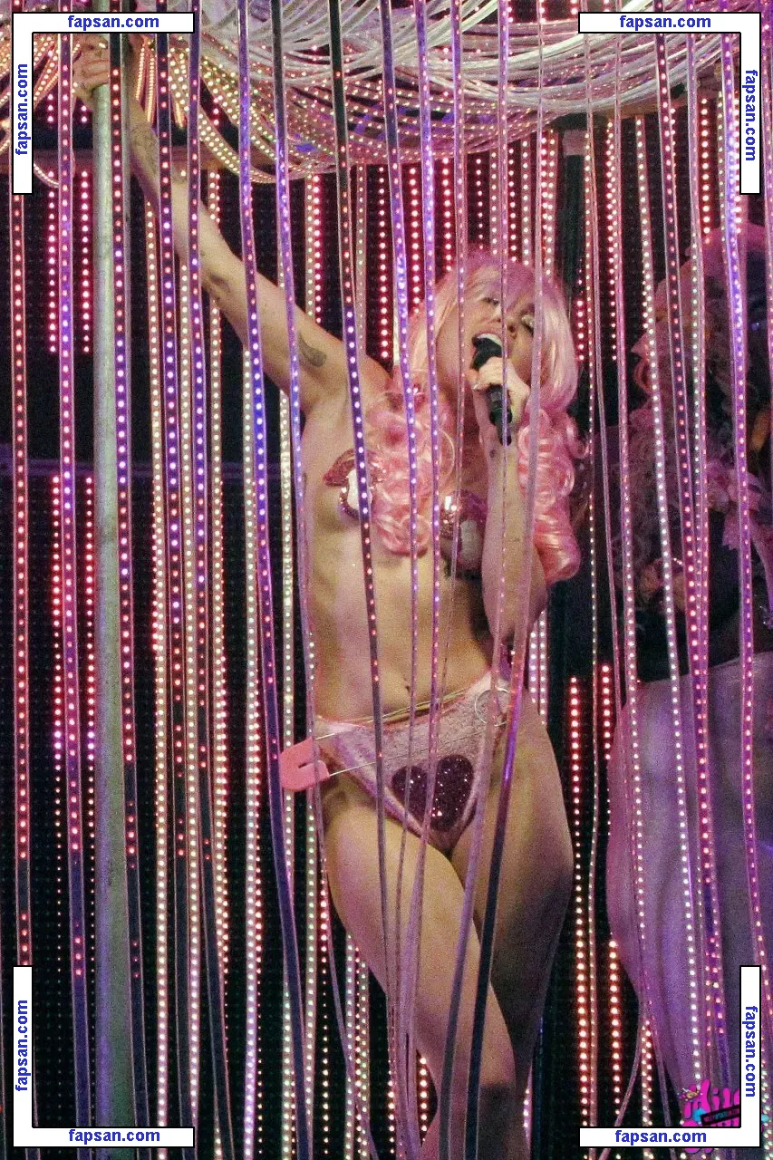 Miley Cyrus nude photo #1202 from OnlyFans