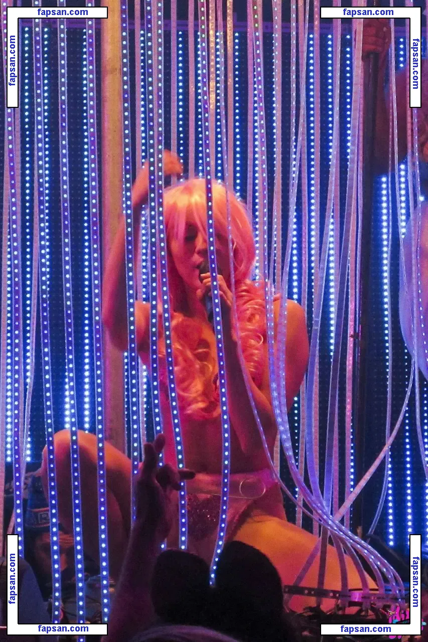 Miley Cyrus nude photo #1208 from OnlyFans