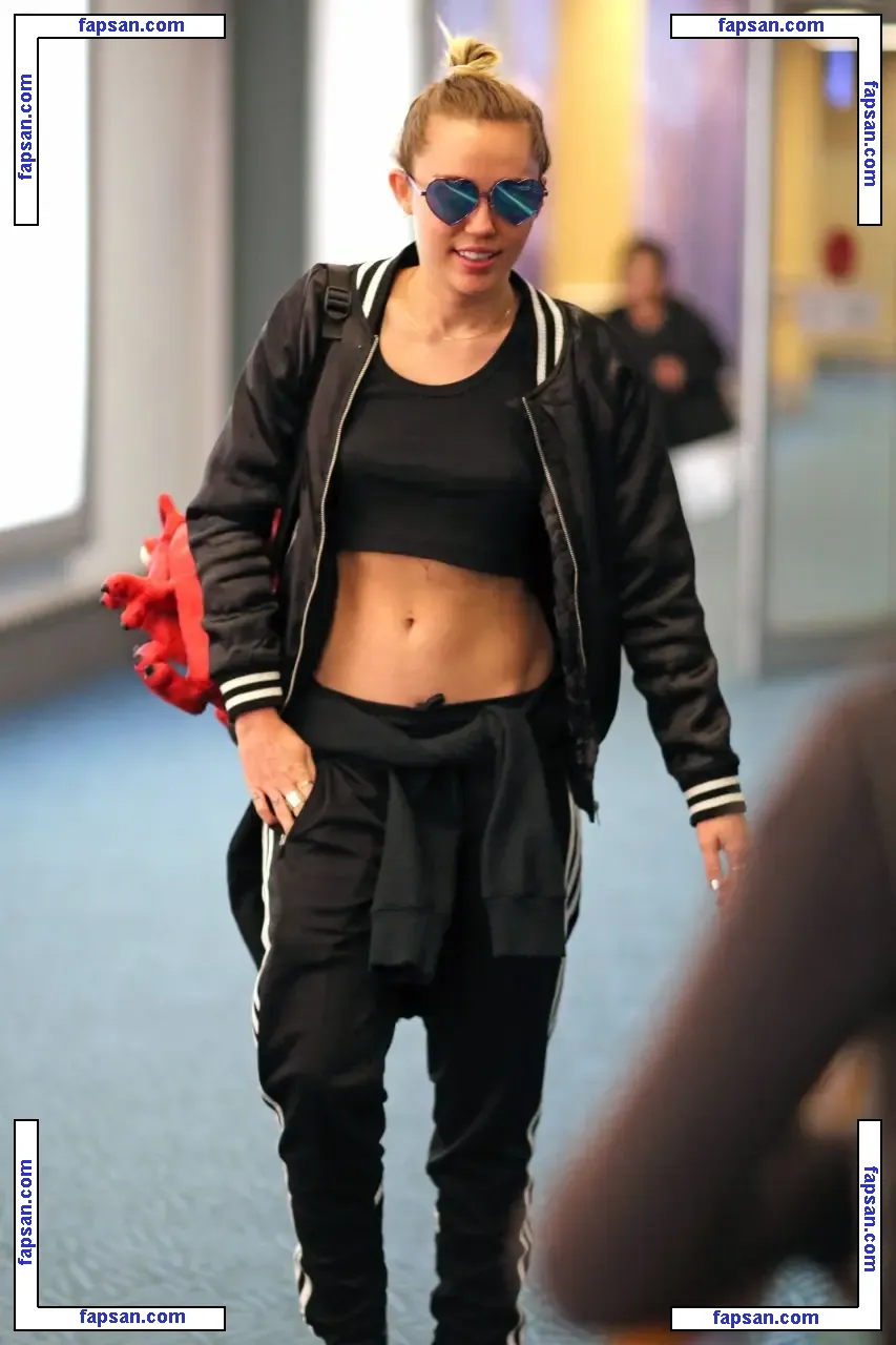 Miley Cyrus nude photo #1226 from OnlyFans