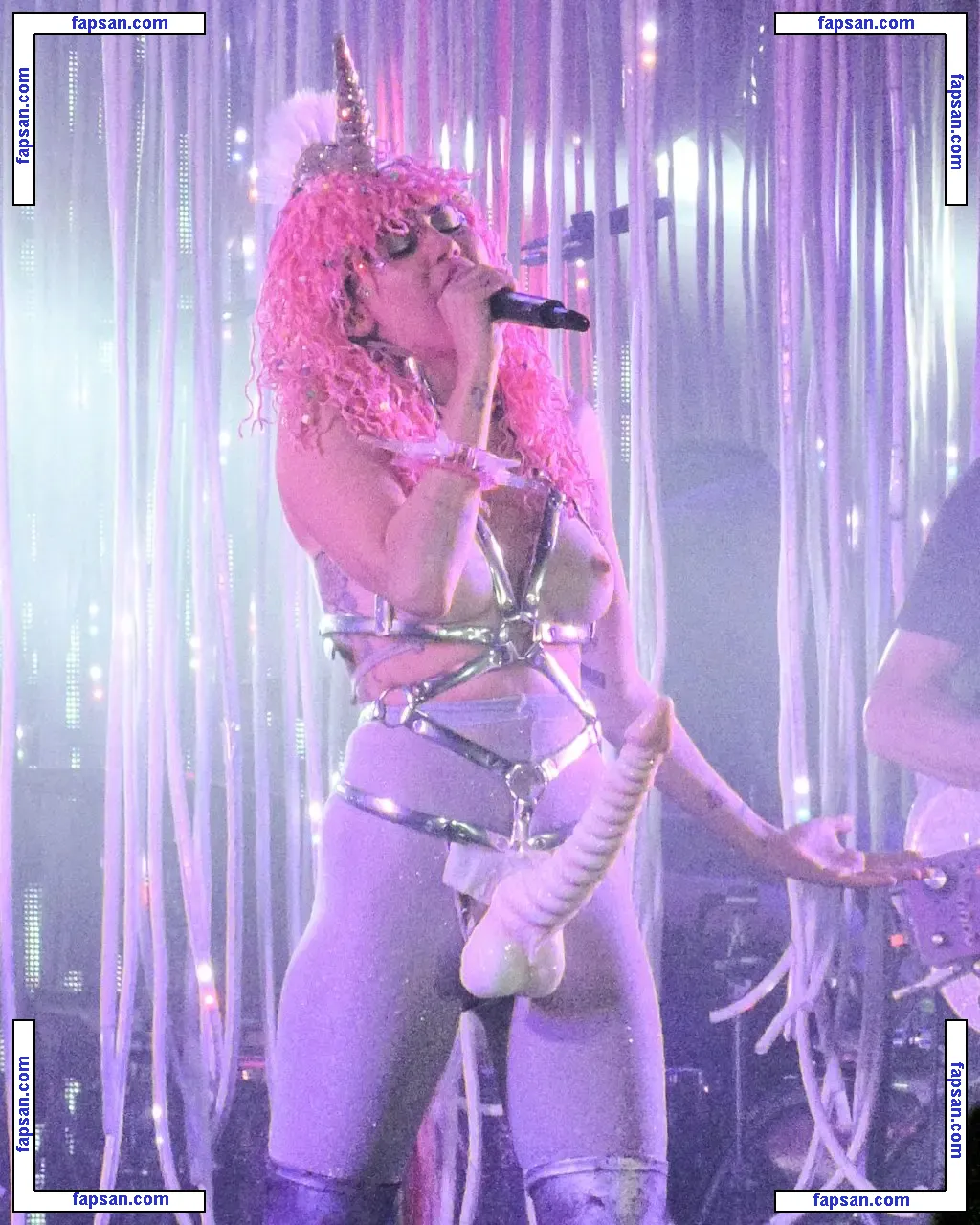 Miley Cyrus nude photo #1270 from OnlyFans