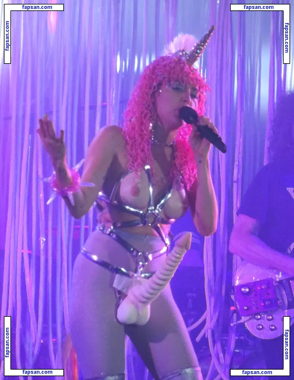Miley Cyrus nude photo #1271 from OnlyFans