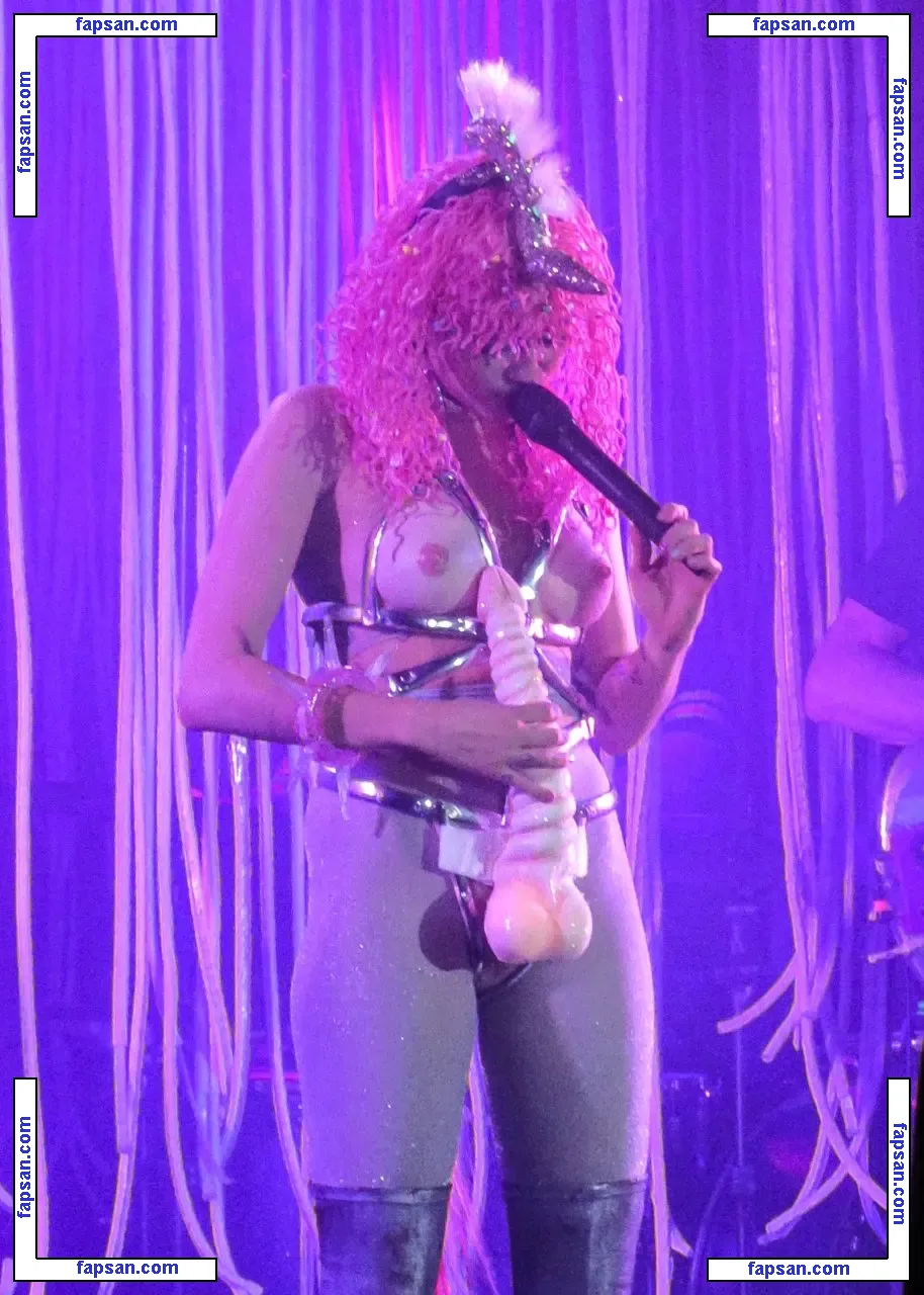 Miley Cyrus nude photo #1283 from OnlyFans
