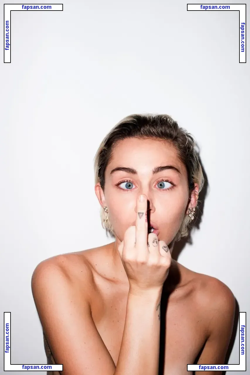 Miley Cyrus nude photo #1290 from OnlyFans