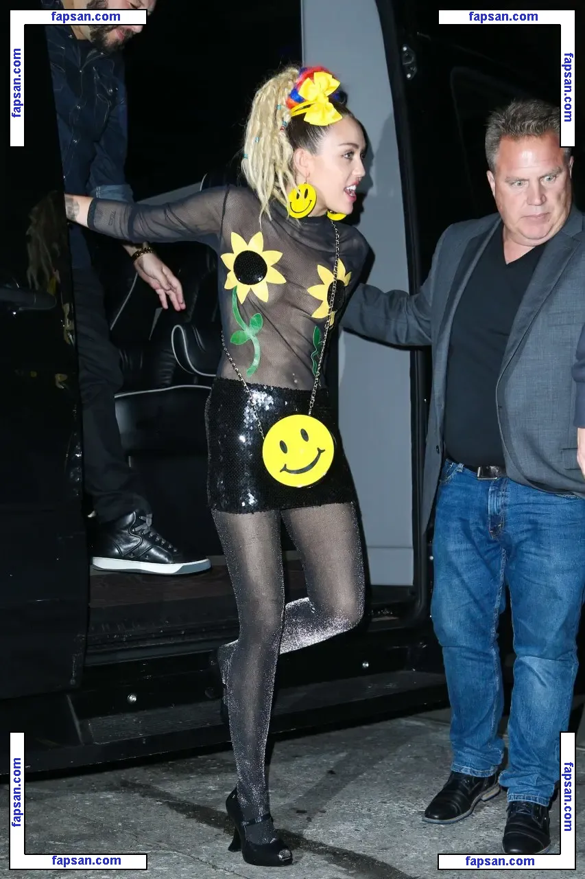 Miley Cyrus nude photo #1388 from OnlyFans