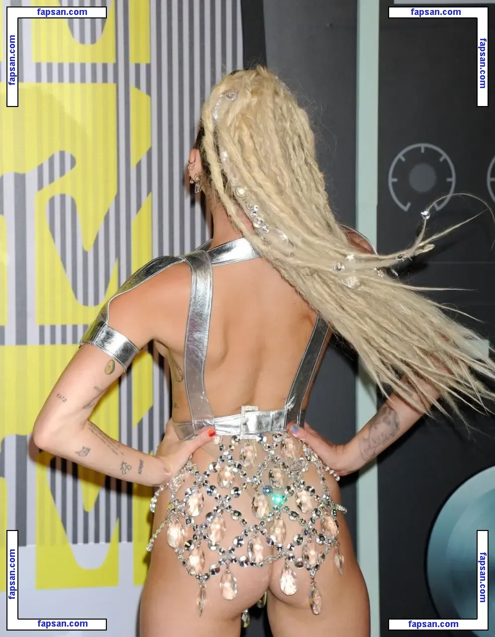 Miley Cyrus nude photo #1495 from OnlyFans