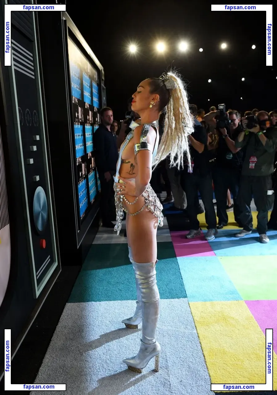 Miley Cyrus nude photo #1529 from OnlyFans