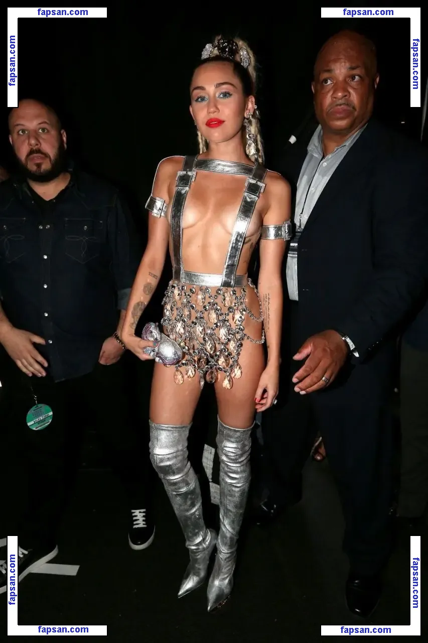 Miley Cyrus nude photo #1534 from OnlyFans