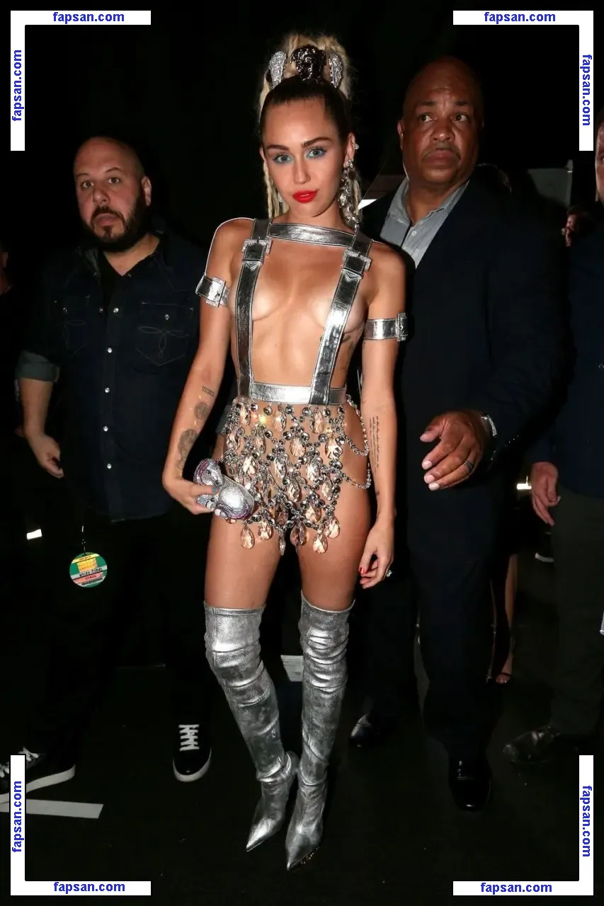 Miley Cyrus nude photo #1535 from OnlyFans
