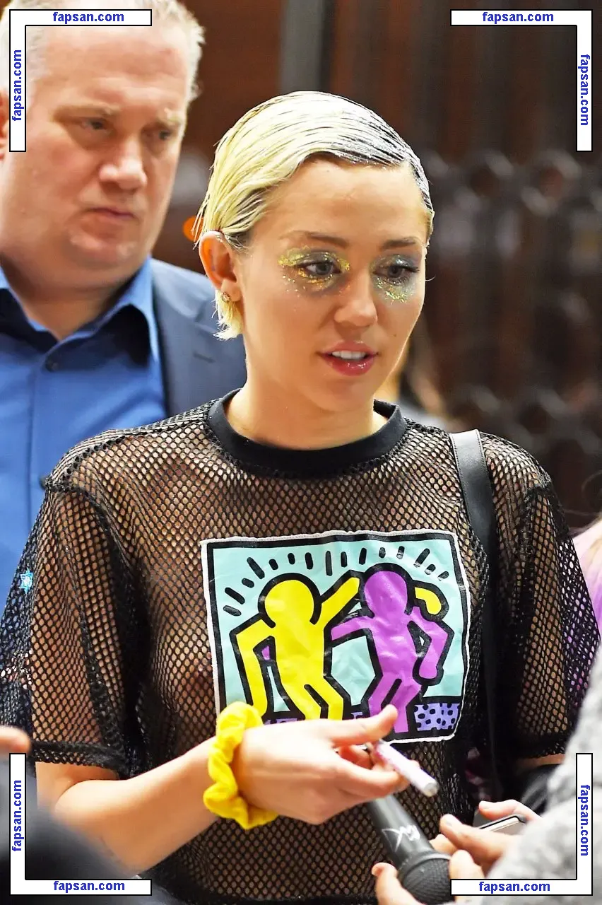 Miley Cyrus nude photo #1802 from OnlyFans