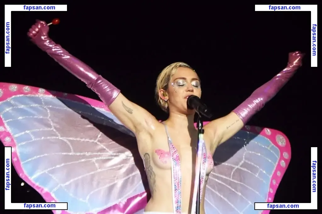 Miley Cyrus nude photo #1811 from OnlyFans