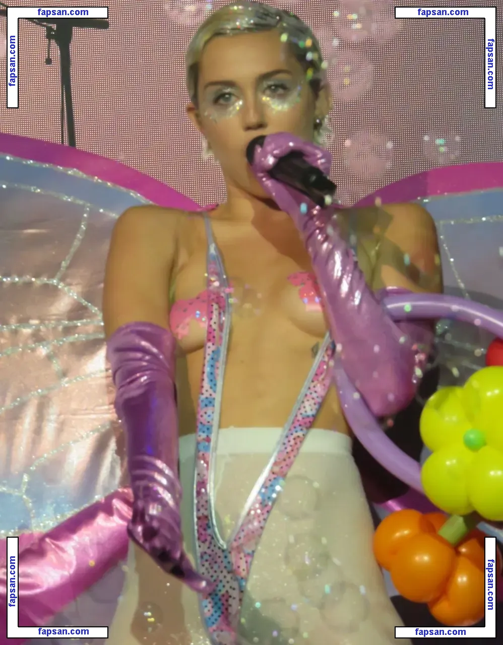 Miley Cyrus nude photo #1818 from OnlyFans