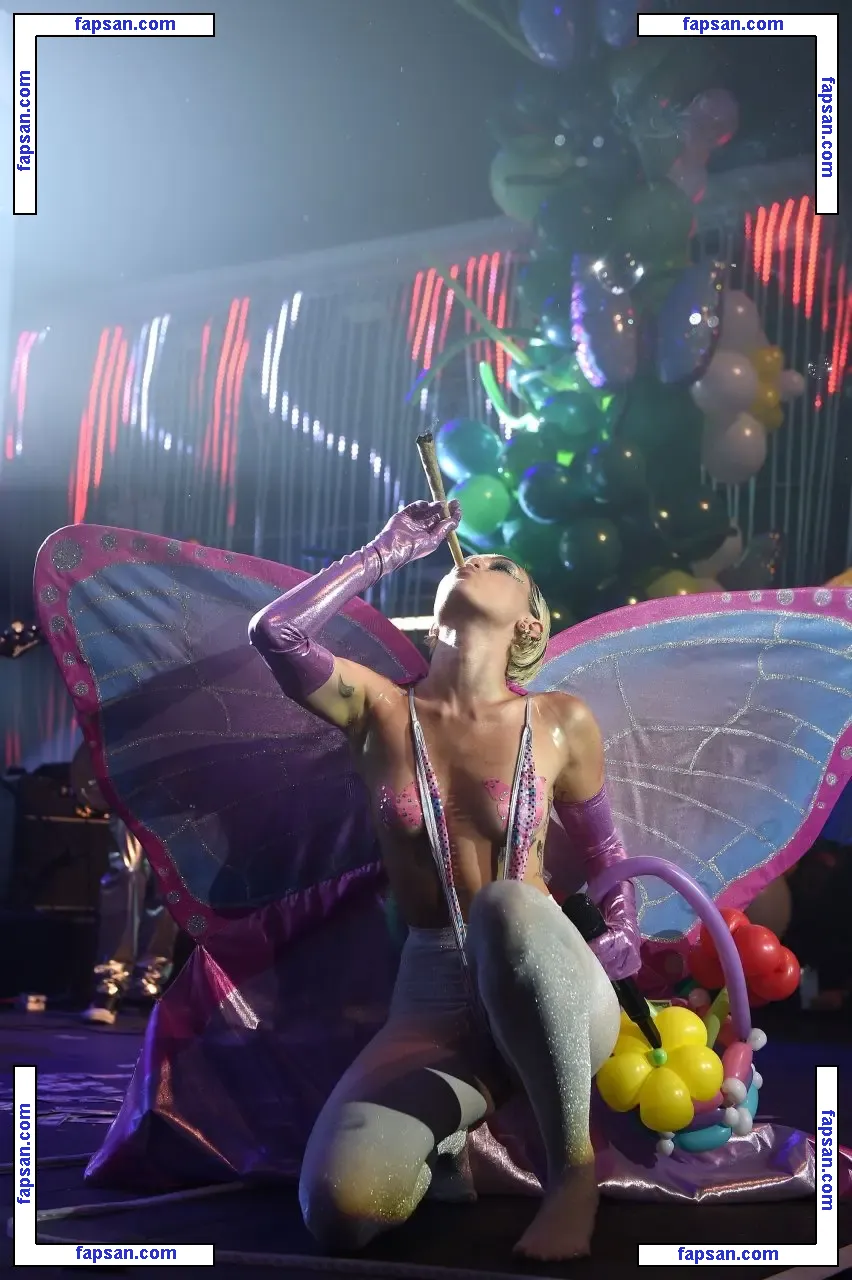 Miley Cyrus nude photo #1821 from OnlyFans