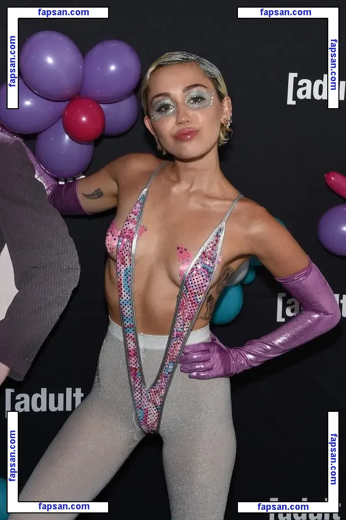Miley Cyrus nude photo #1842 from OnlyFans