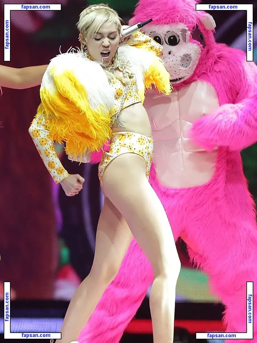 Miley Cyrus nude photo #1888 from OnlyFans