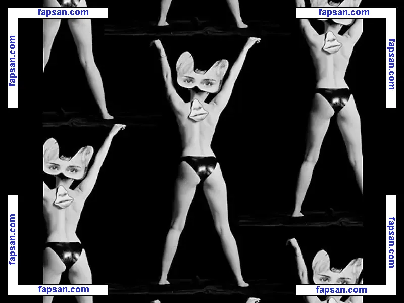 Miley Cyrus nude photo #1927 from OnlyFans