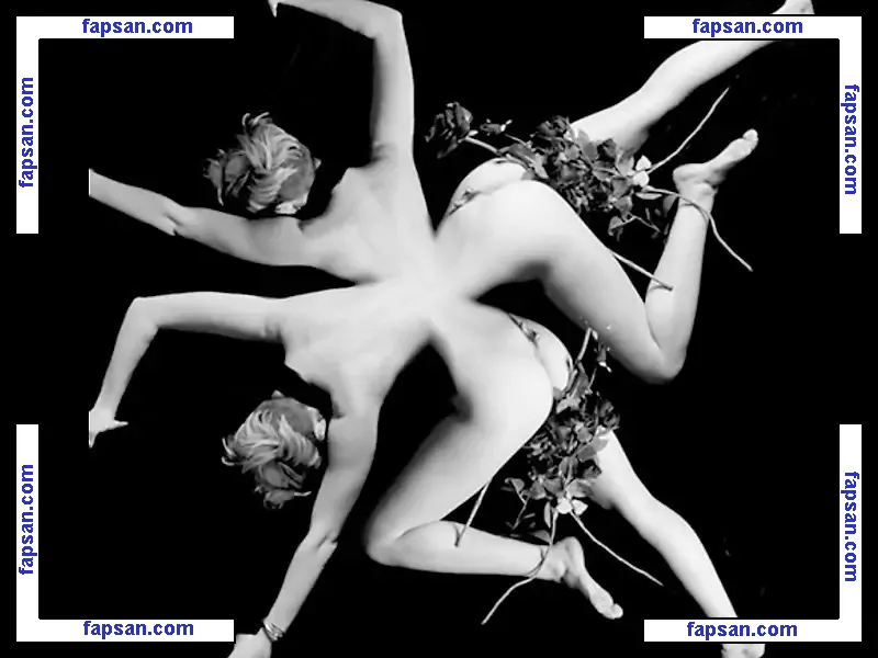 Miley Cyrus nude photo #1928 from OnlyFans