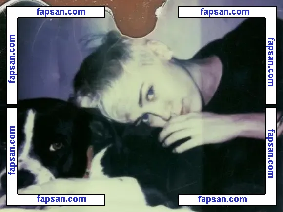 Miley Cyrus nude photo #1993 from OnlyFans