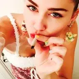 Miley Cyrus nude #1662