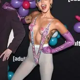 Miley Cyrus nude #1841