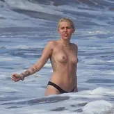 Miley Cyrus nude #1957