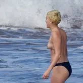 Miley Cyrus nude #1971