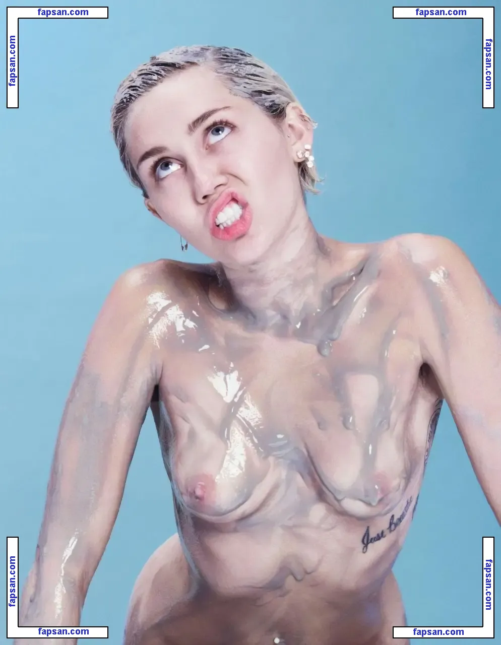 Miley Cyrus nude photo #2026 from OnlyFans