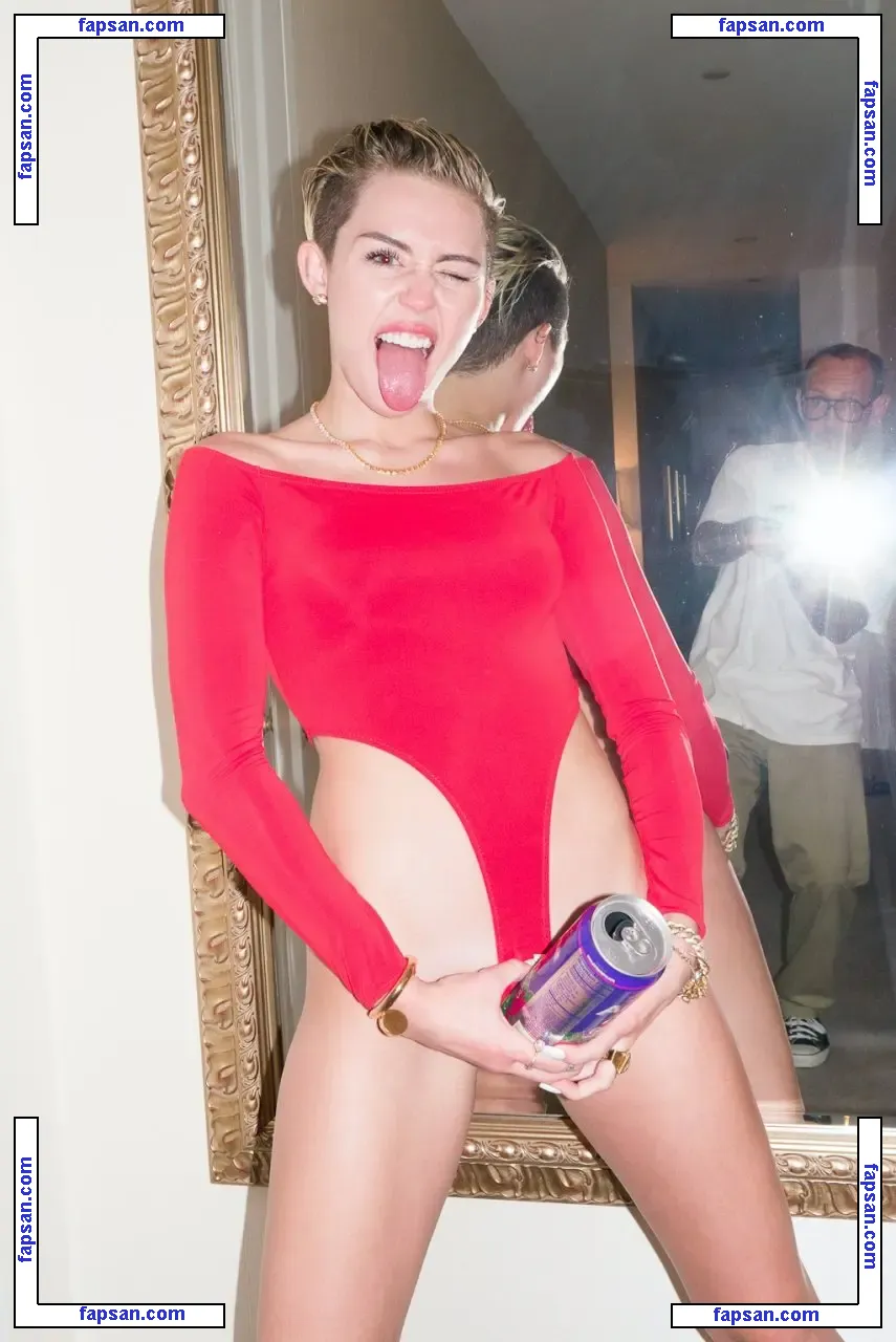 Miley Cyrus nude photo #2144 from OnlyFans