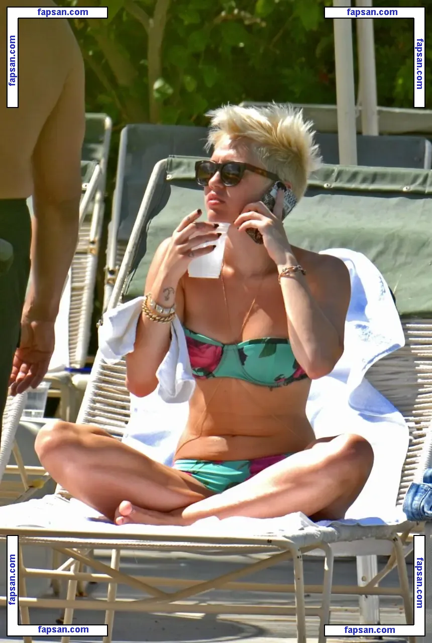 Miley Cyrus nude photo #2222 from OnlyFans